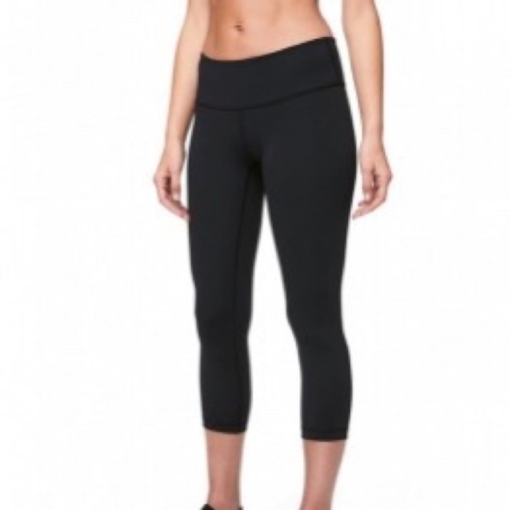 Lululemon wunderunder crop leggings size 2